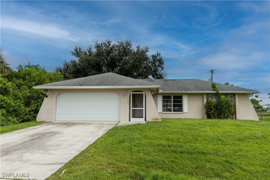 Foto principal - 365 Skylark Ln NW