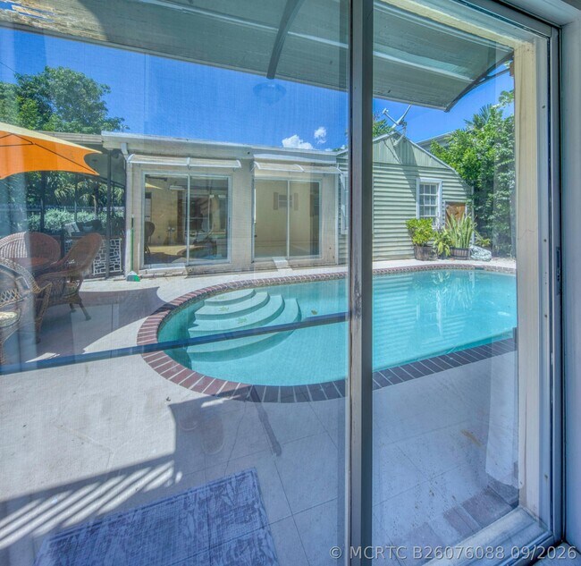 Building Photo - 216 Ocean Breeze