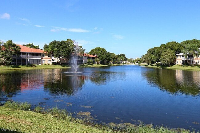 Foto del edificio - 7435 Plumbago Bridge Rd