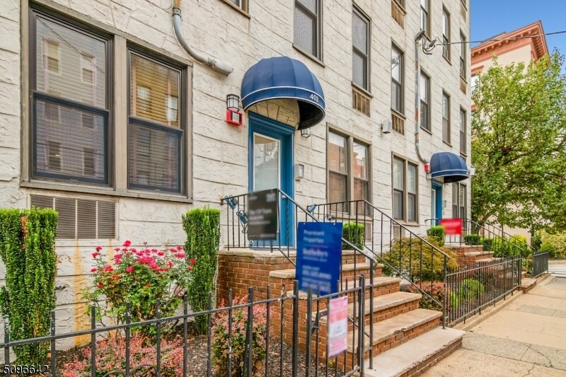 403 Monroe St Unit L, Hoboken, NJ 07030 Room for Rent in Hoboken, NJ