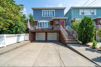 Building Photo - 47 Country Village Ct