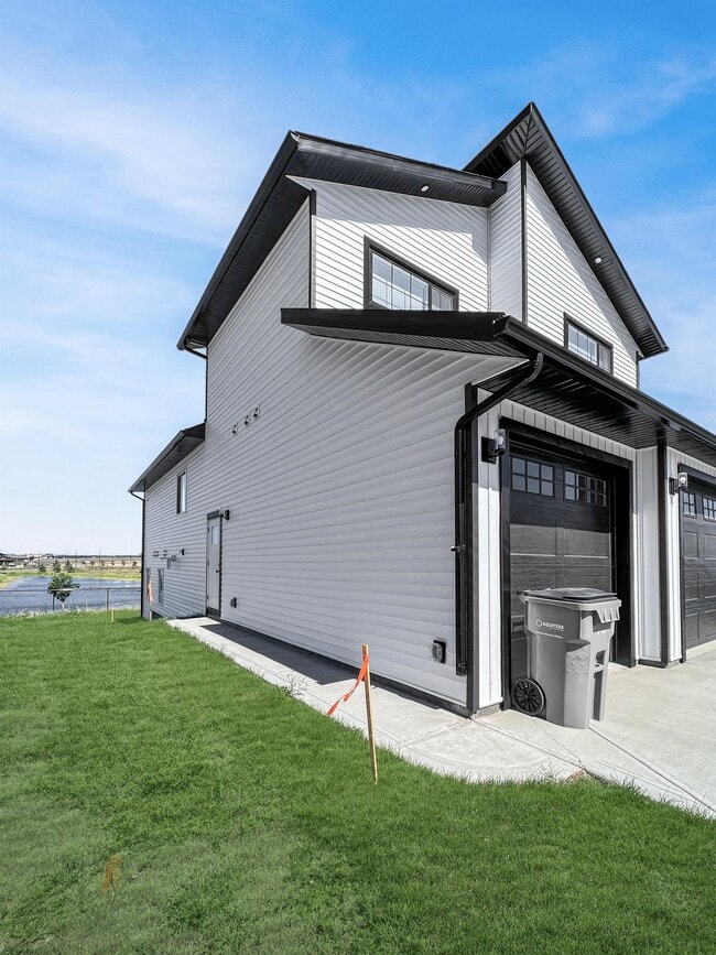 Photo du bâtiment - 12018-120177 77 Ave