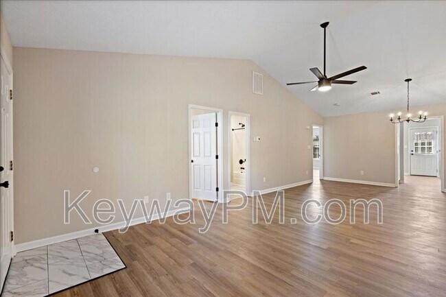 Foto del edificio - 517 Edgecliff Ln