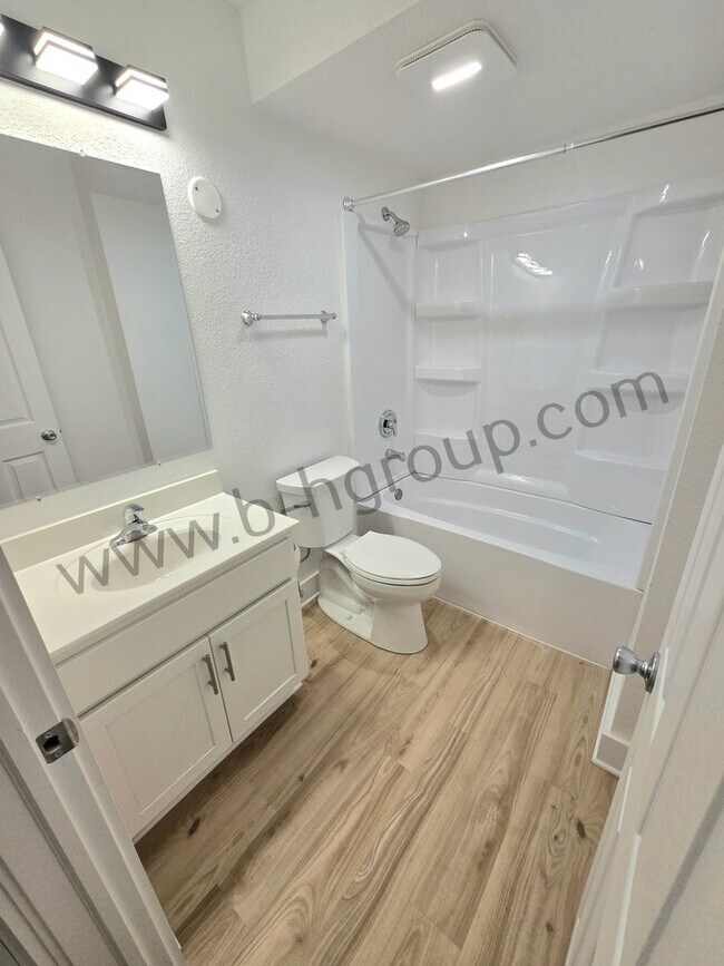 Foto del edificio - 3502 67th St