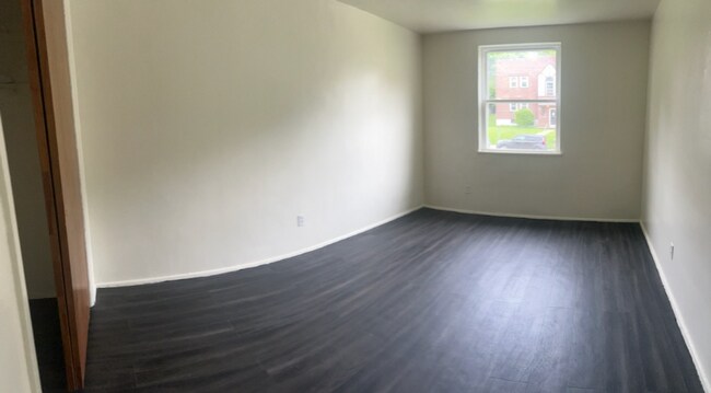 Foto del edificio - 974 Debbe Ln