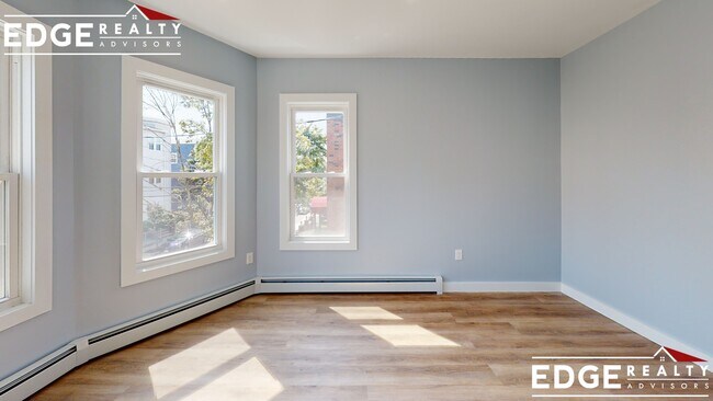 Building Photo - 40 Mansfield St