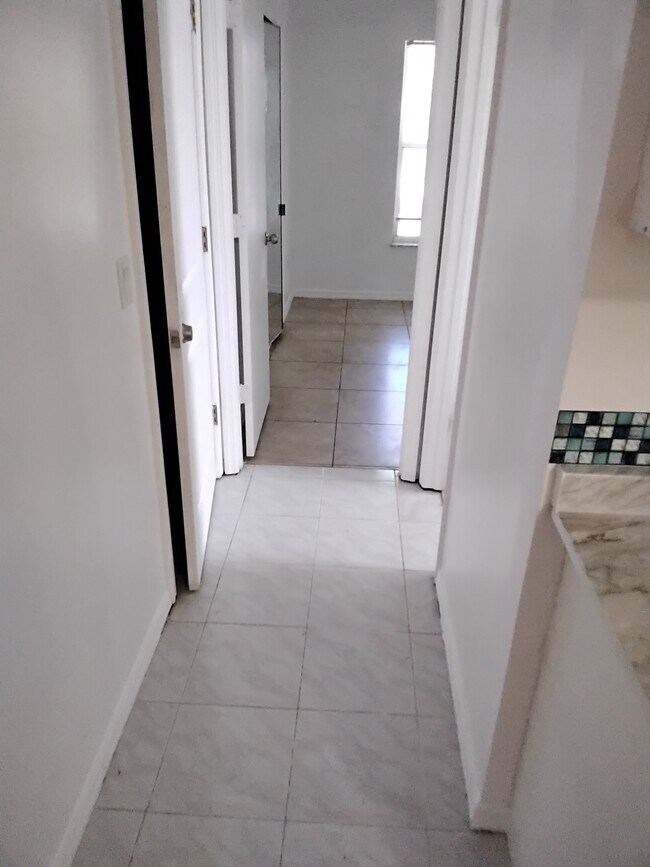 Foto del edificio - 118 SW Fairway Ave