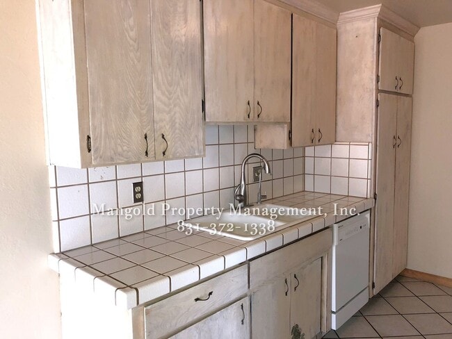 Foto del edificio - 1549 Valdez Cir