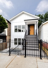 Building Photo - 1810 W 23rd St