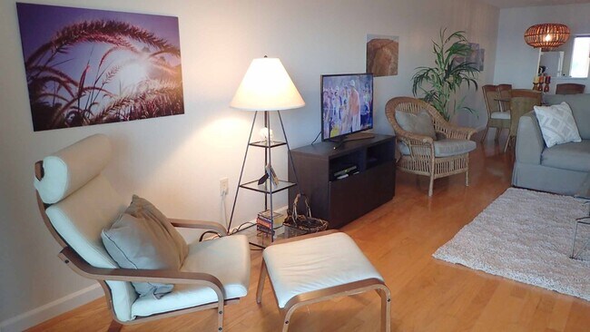 Foto del edificio - 1305 S Atlantic Ave