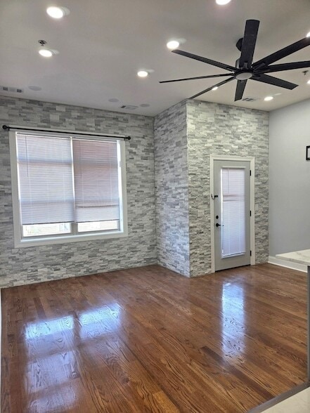 Photo - 2915 N Clybourn Ave Apartment