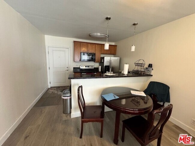 Foto del edificio - 10982 Roebling Ave