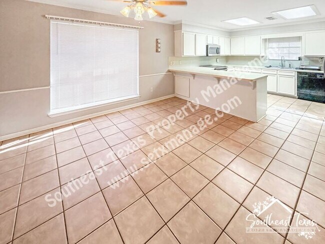 Building Photo - 6345 Tahoe Dr