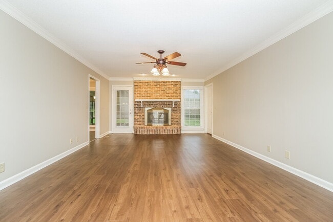 Building Photo - 119 Brentmeade Dr