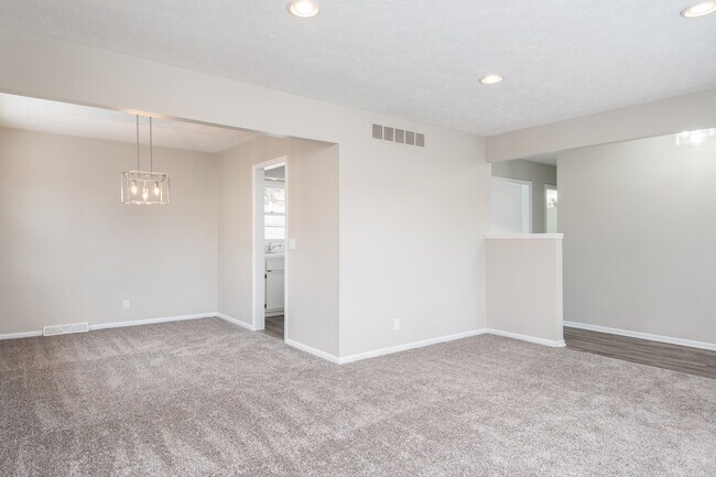Living Area - 9905 Pratt St