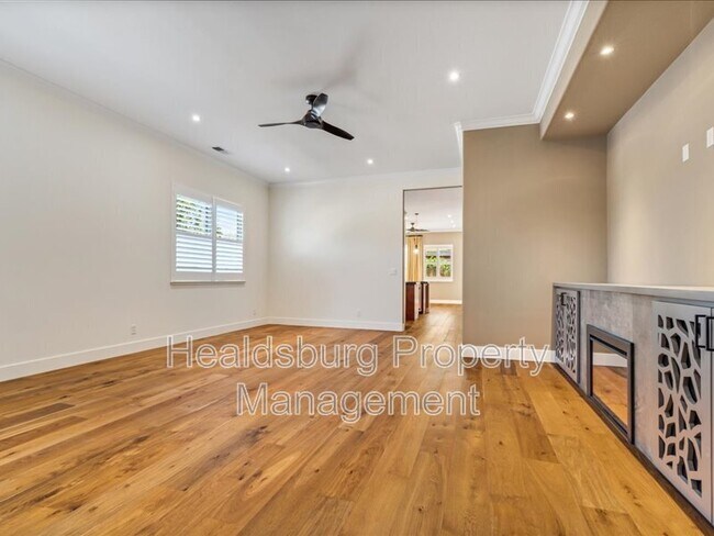 Foto del edificio - 1168 Mitchell Ln