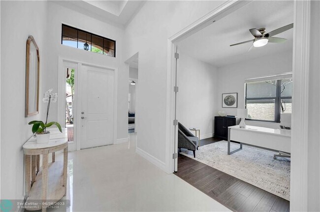 Building Photo - 8178 Hutchinson Ct