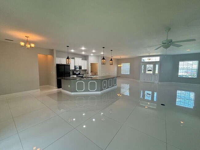 Foto del edificio - 2592 Highland Creek Way