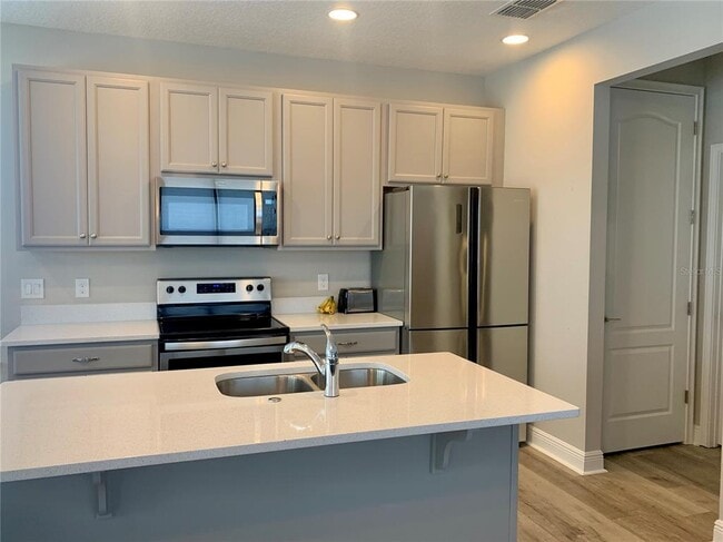 Building Photo - 8261 Lindahl Aly