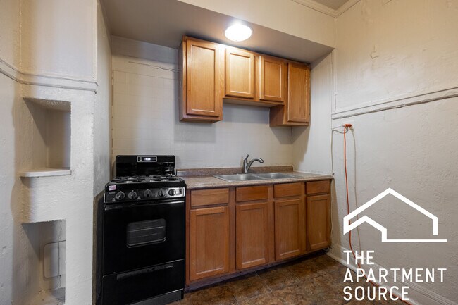 Foto del edificio - 6930 N Greenview Ave