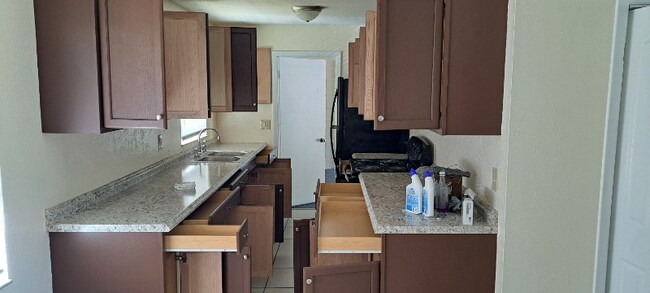 Foto del edificio - 812 Longview Ave