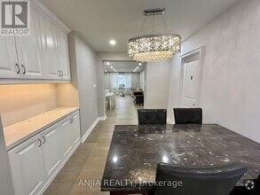 Building Photo - 298 Empress Ave