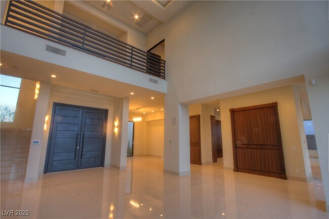Building Photo - 7438 Yonie Ct
