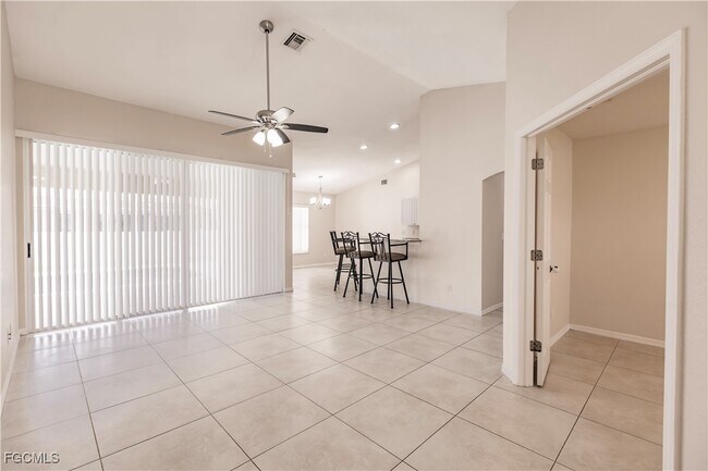 Foto del edificio - 2107 SW 30th Terrace