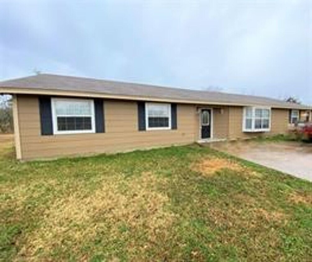 204206 Honey Bee Dr Unit 204, Joshua, TX 76058 Room for Rent in