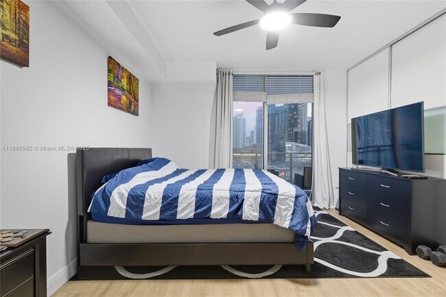 Foto del edificio - 90 SW 3rd St