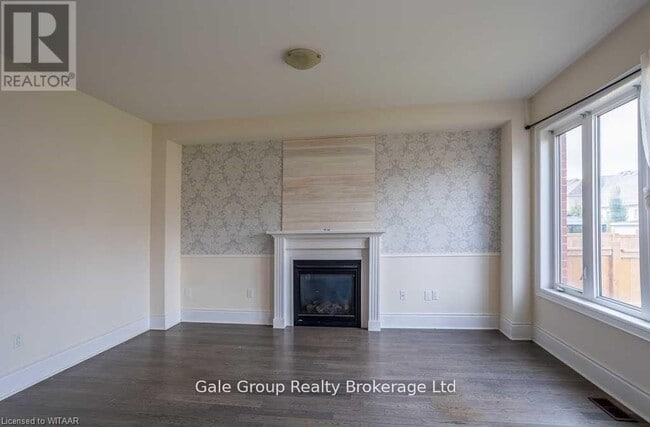 Building Photo - 909 Edinburgh Dr