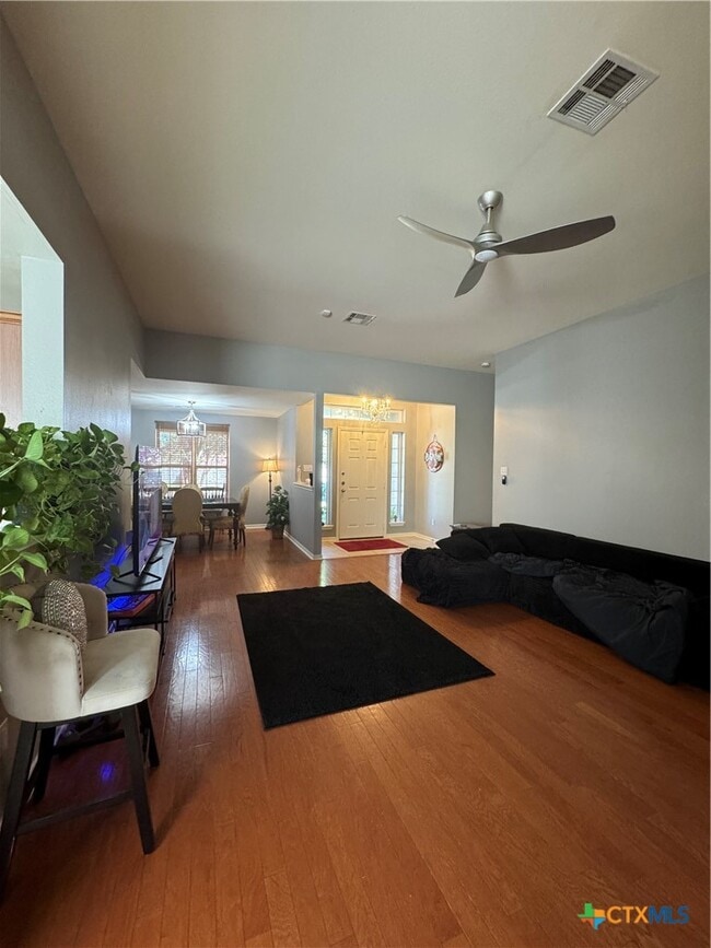 Building Photo - 5704 Meadow Wood Dr