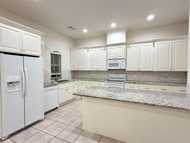 Building Photo - 2610 Appian Wy