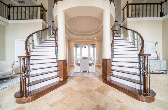 Foto del edificio - 18980 Harbor Side Blvd