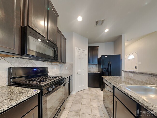 Foto del edificio - 6022 Wesley Manor Ct