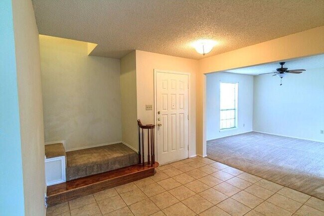 Building Photo - 5233 Turtle Cove Rd