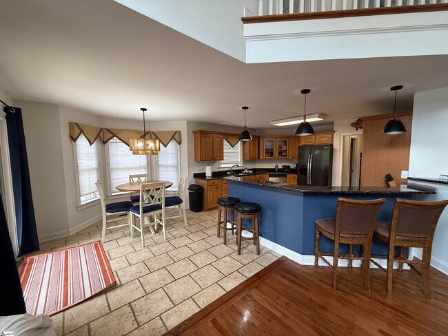 Foto del edificio - 19 Ruby Lake Ln