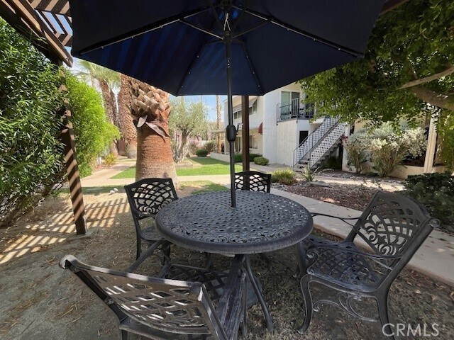 Foto del edificio - 45303 Sunset Ln