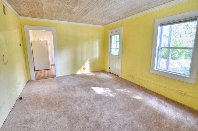 Foto del edificio - 1205 N Greensboro St