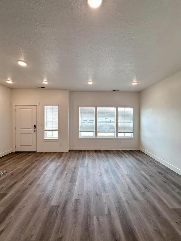 Building Photo - 911 W 1000 N