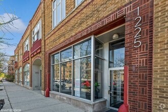 Building Photo - 1225 W Morse Ave