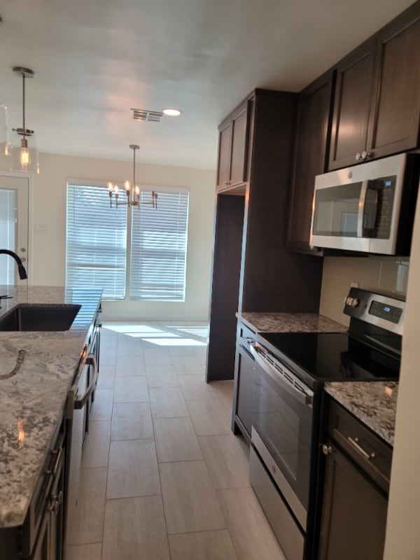 Building Photo - 3255 Tulane Dr