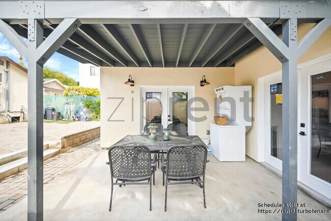 Foto del edificio - 4514 Ellenwood Dr