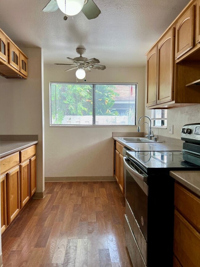 Foto del edificio - Desirable 3/2/2 2-Story Single Family Residence