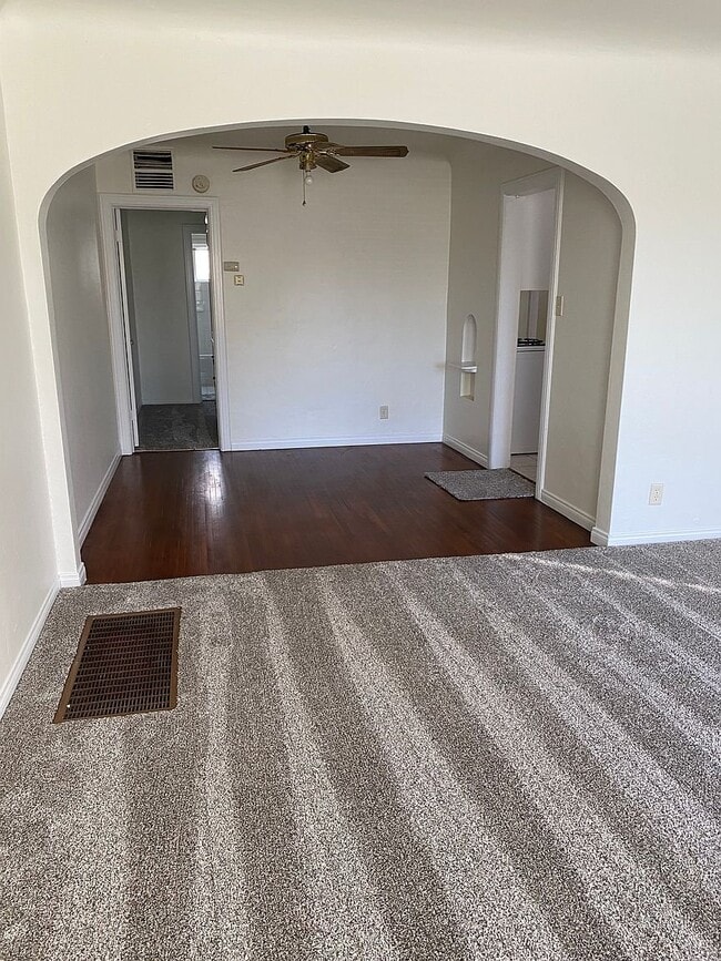 Foto del edificio - 400 Jefferson St