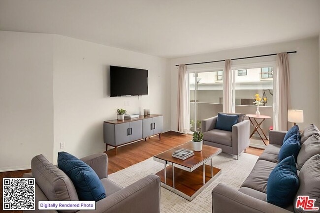 Photo - 834 6th St House