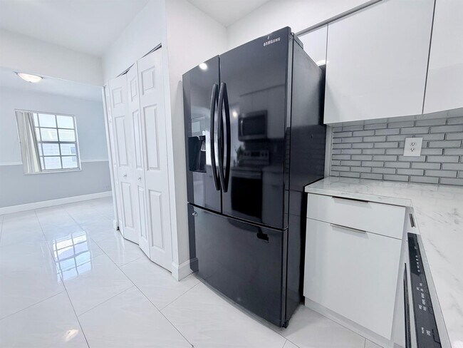 Foto del edificio - 1788 SW 81st Way