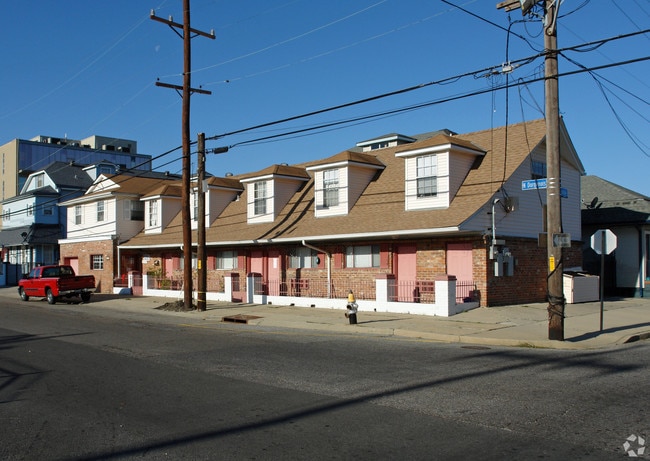 Primary Photo - 127 N Dorgenois St