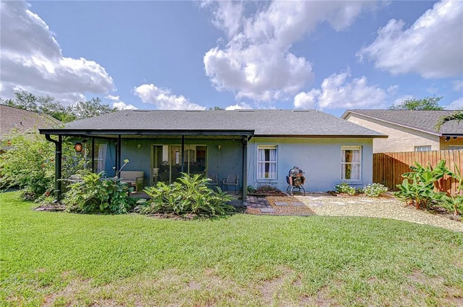 Photo - 7107 Colonial Lake Dr House