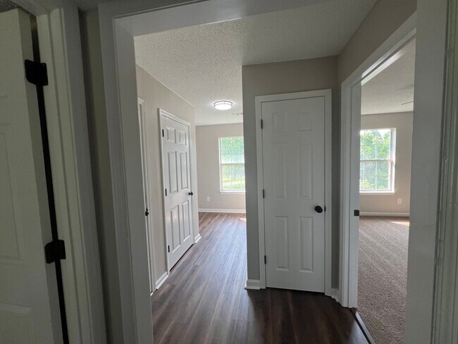 Building Photo - 23 Brandon Ridge